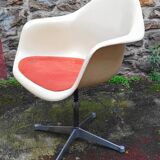 Office armchair by Charles and Ray Eames for Herman Miller from the 1960s
