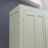 Armoire parisienne