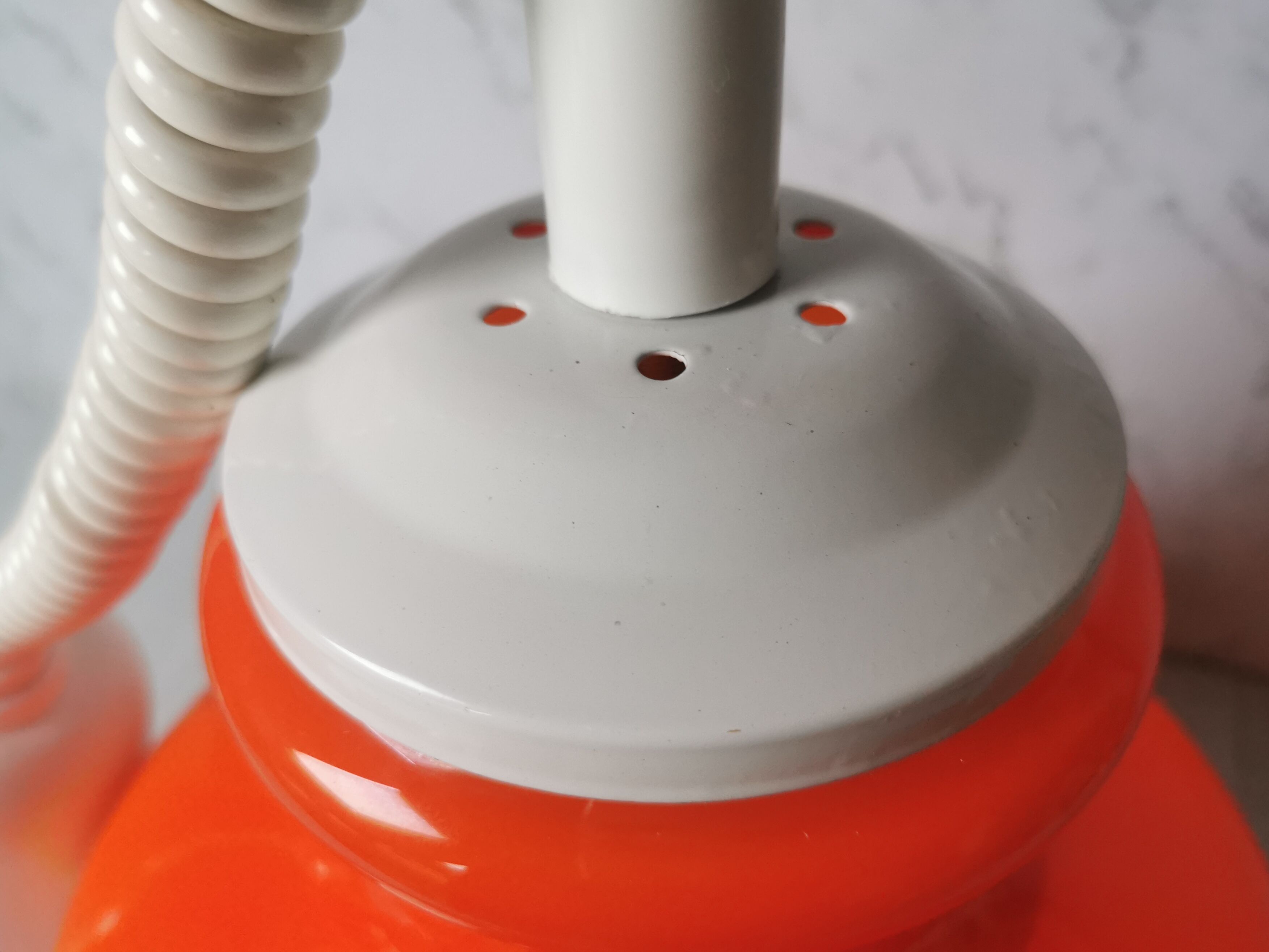 Vintage suspension 70 orange opaline