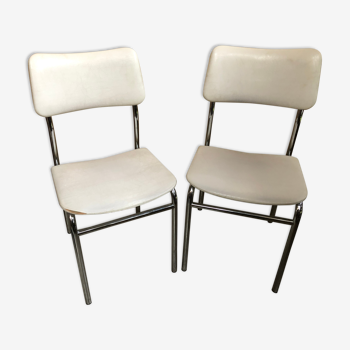 Paire de chaises anciennes métal chromé et skaï blanc années 70 vintage