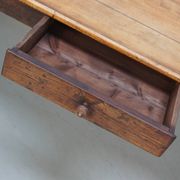 Table à manger en chêne de ferme rustique française du début du 20e siècle