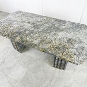 Table à manger vintage en granit, années 1970