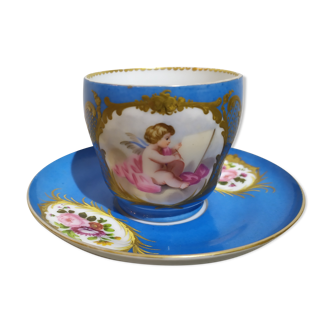 Tasse et sous tasse en porcelaine  de Sèvres