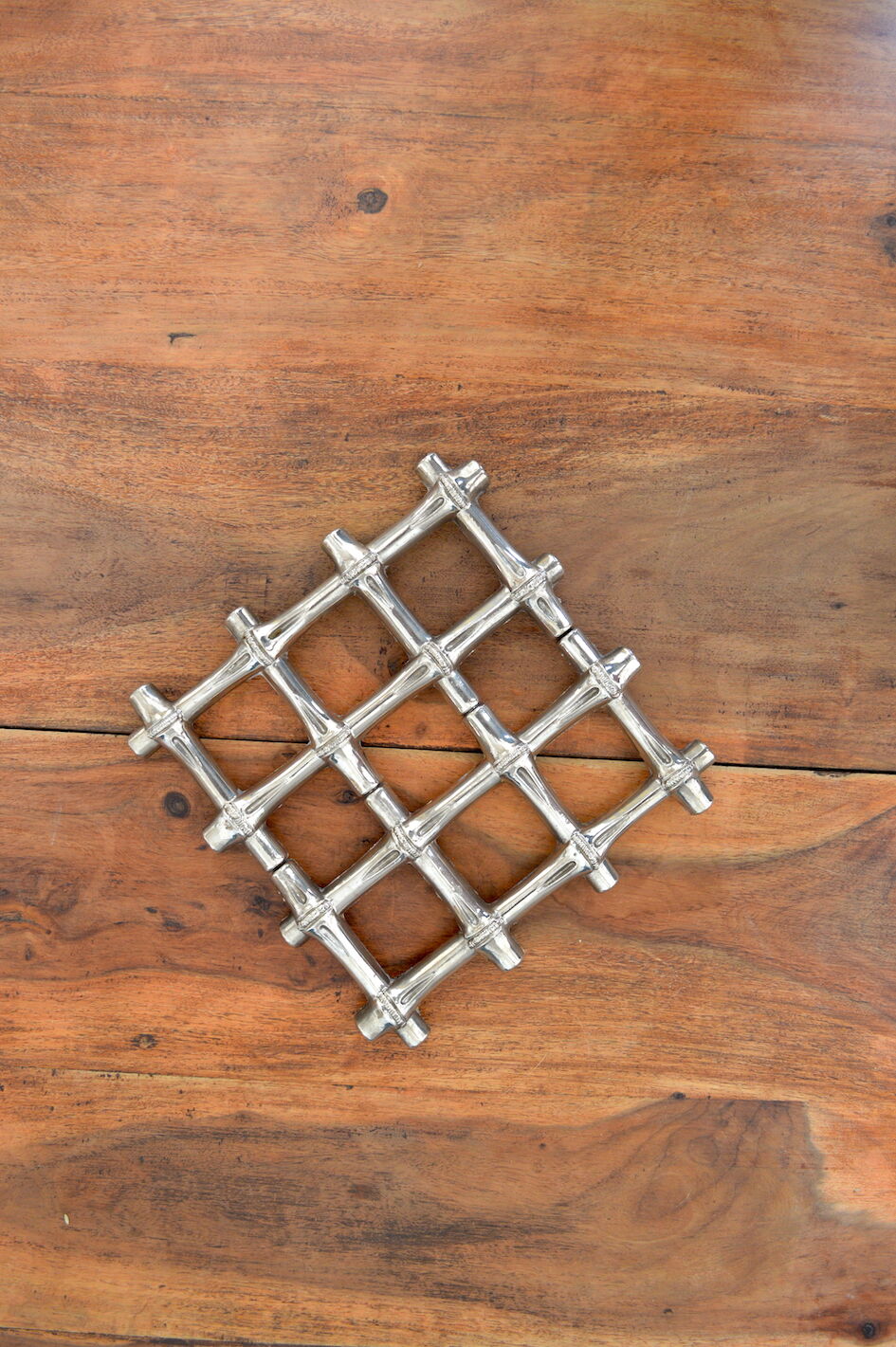 Stretchy braided underside