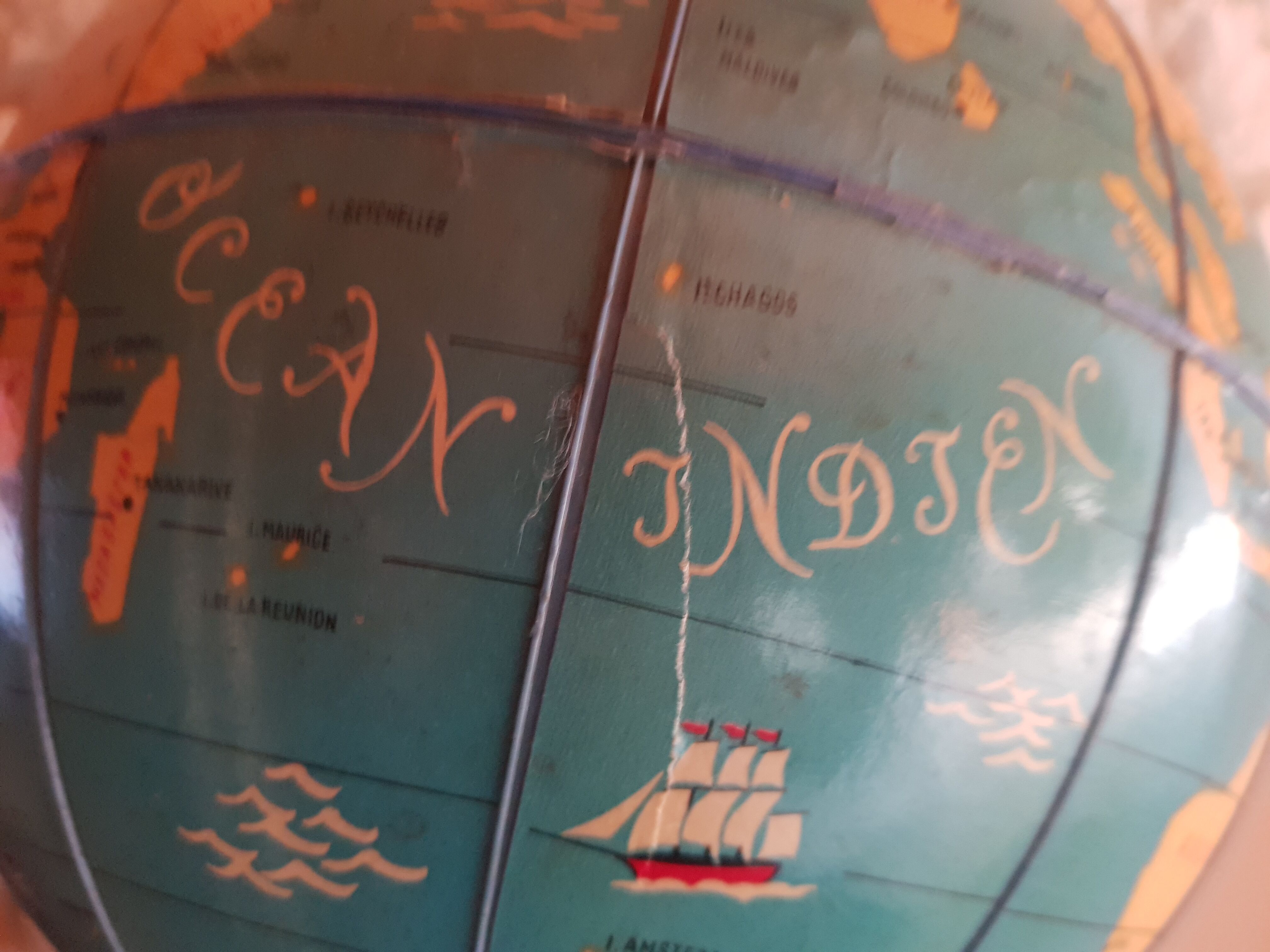 Globe Terrestre Mappemonde "Radio-Célard" Year 1955