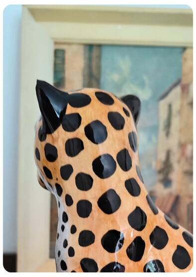 Léopard en céramique