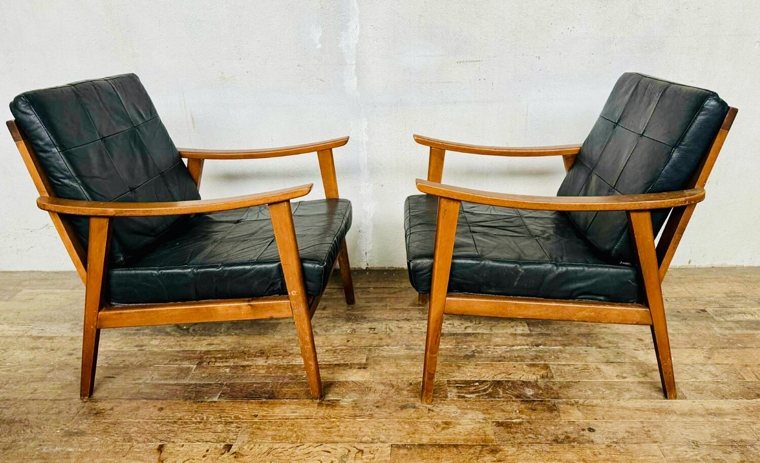 Pair of Thonet Boomerang armchairs designed by Antonin Suman
