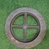 Cast iron bull's eye window