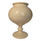 Cracked cream ceramic leech cup