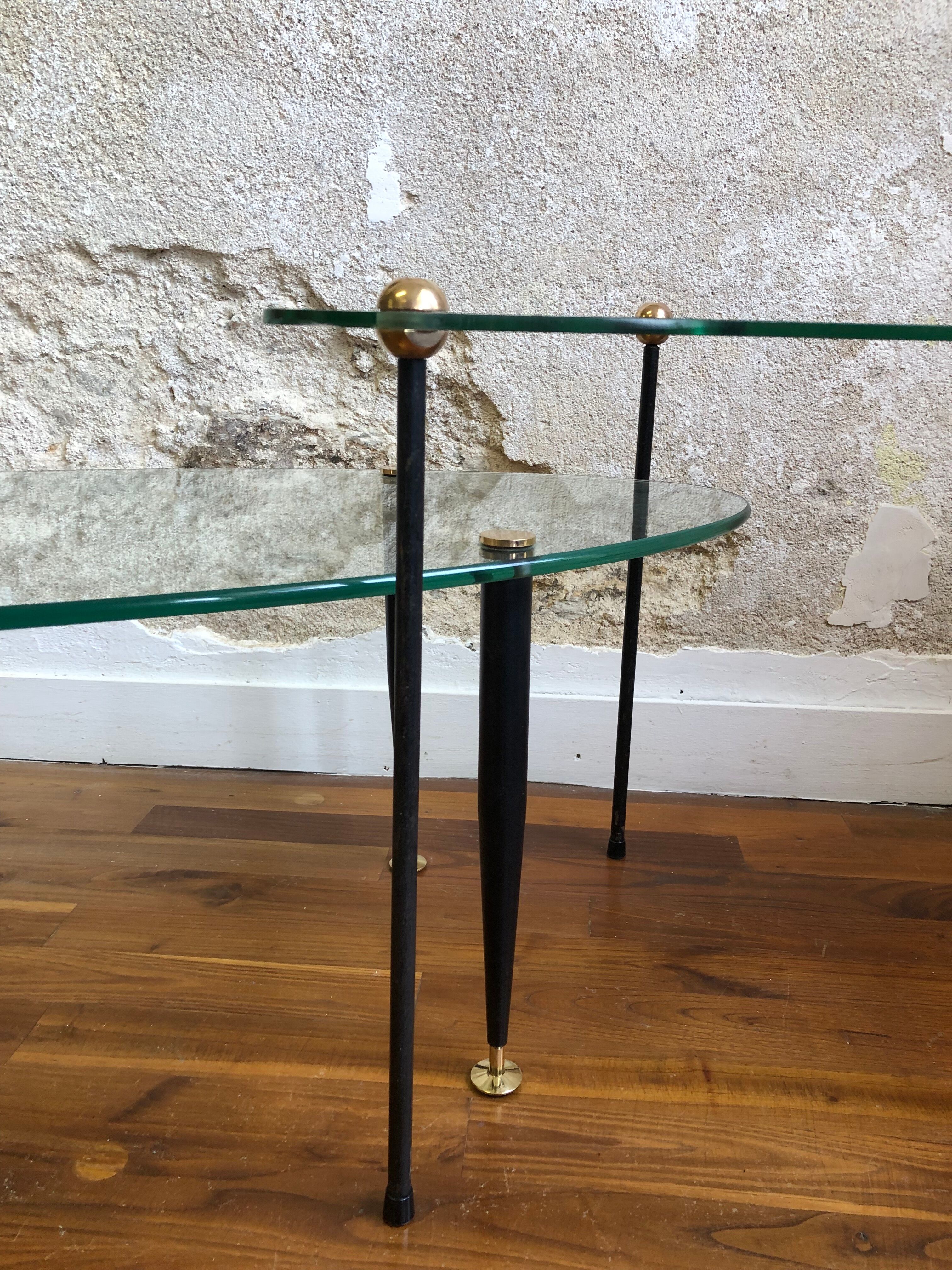 Set of trundle coffee tables in glass and brass