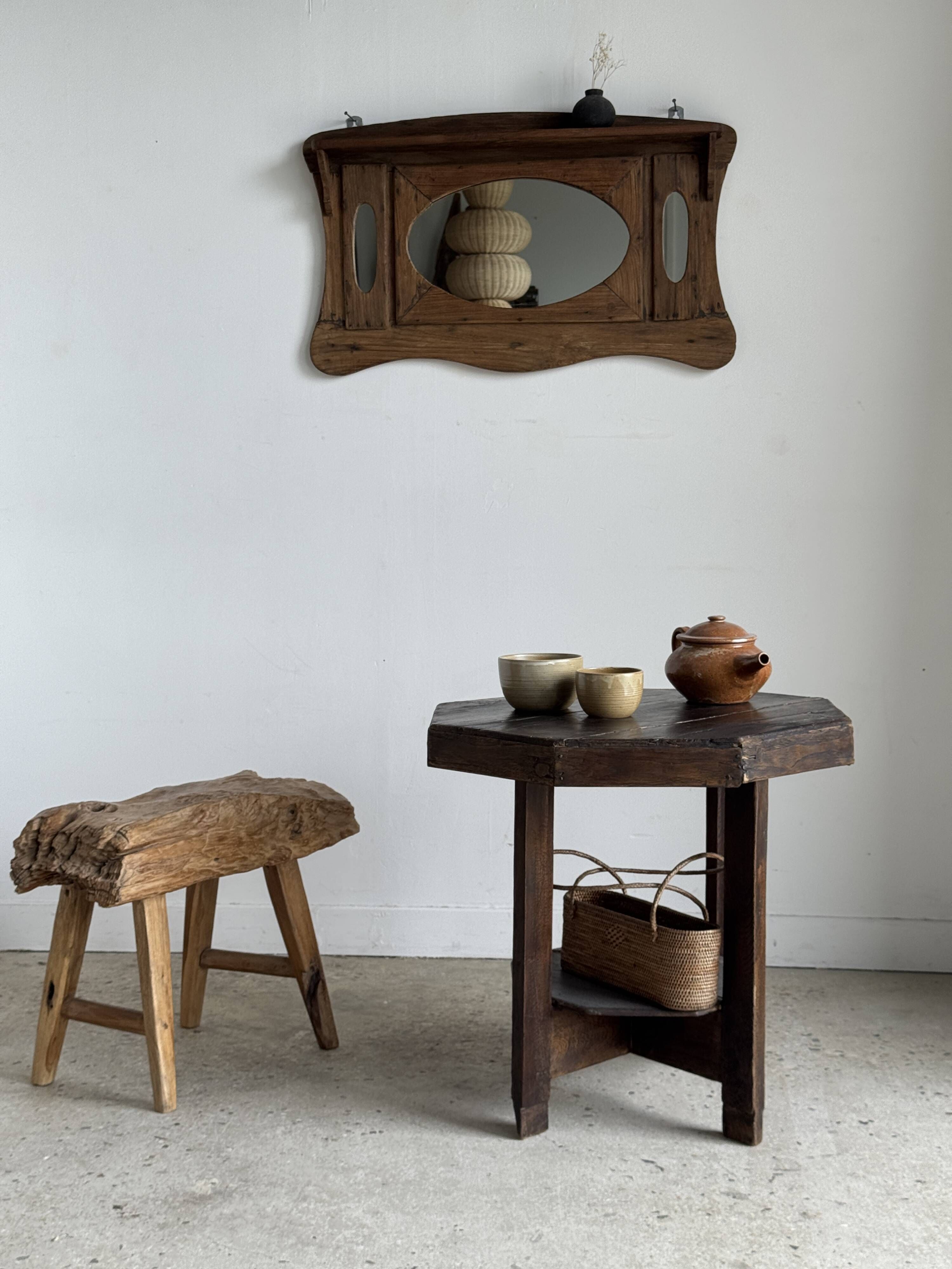 Small wall mirror in organic old Indonesian teak 75x45.