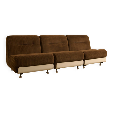 3 chauffeuses "Concha" en velours marron par Jo Otterpohl pour COR