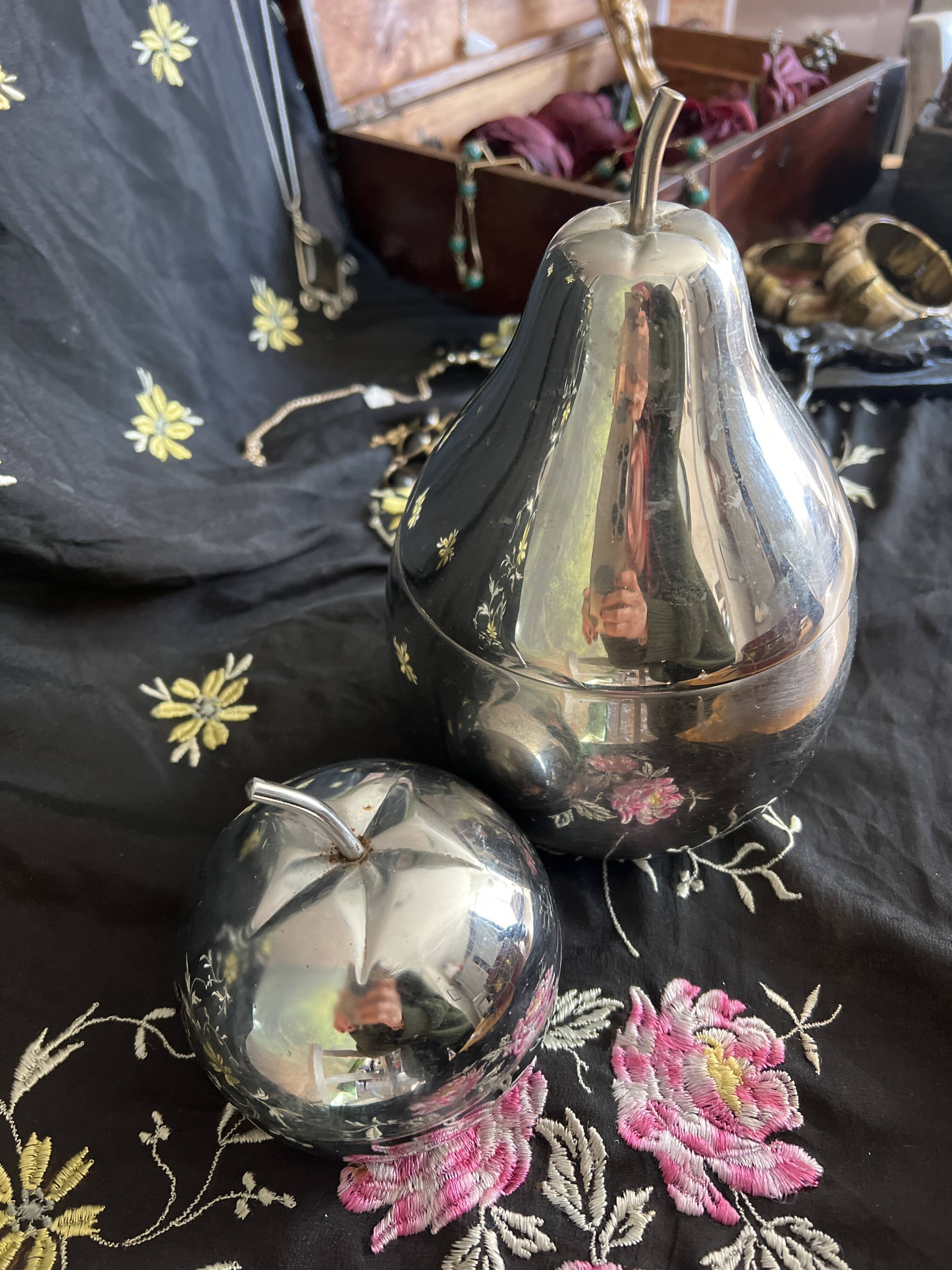 Ice bucket and sugar bowl
