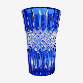 Vase bleu en cristal