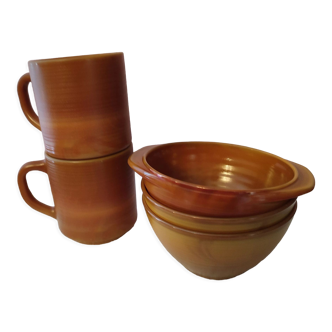 Set of 3 bowls and 2 Arcopal mugs