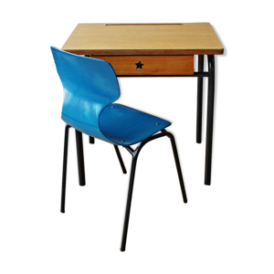 Bureau d'école avec chaise années