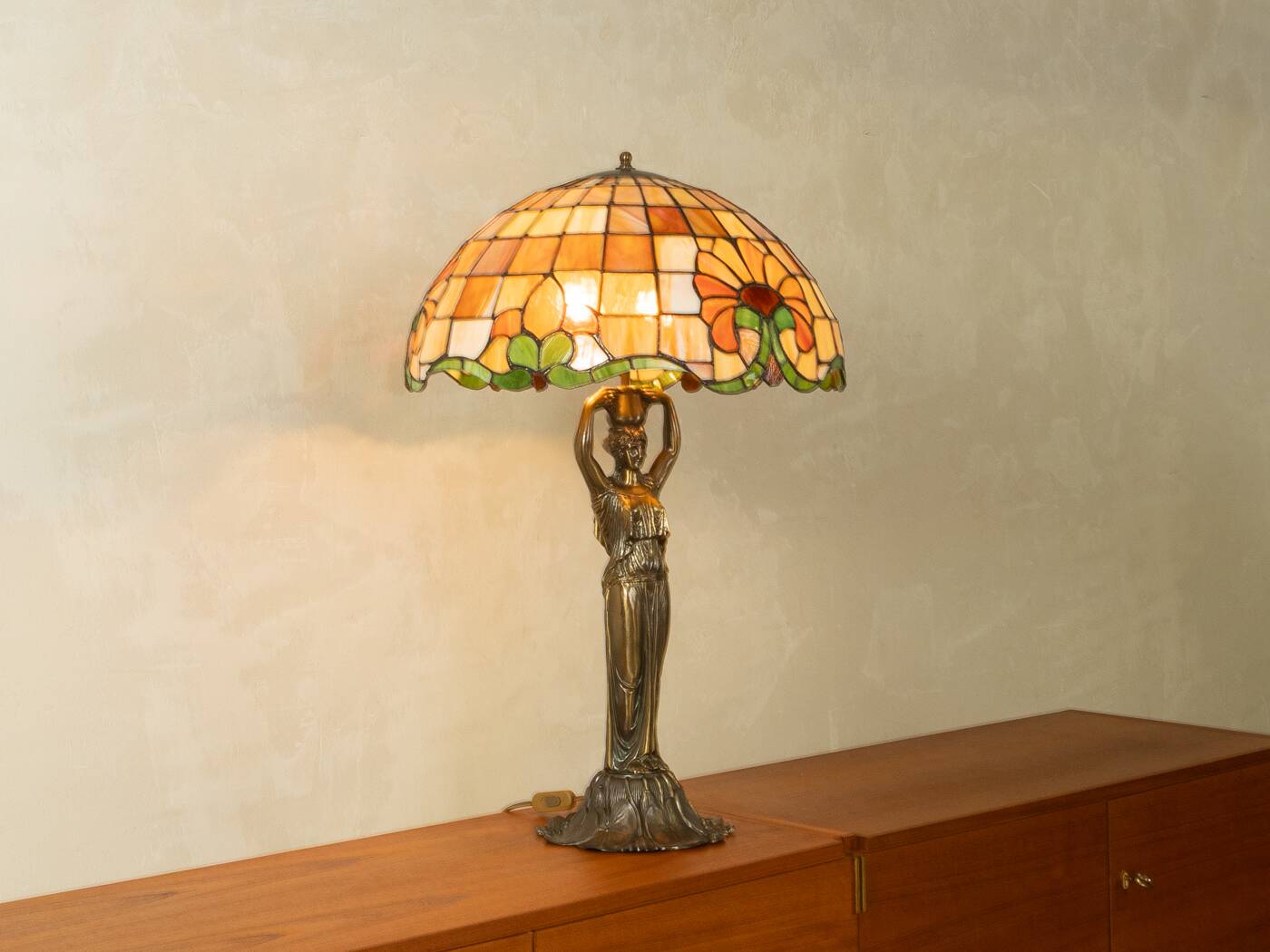 Lampe de table Tiffany Art Nouveau