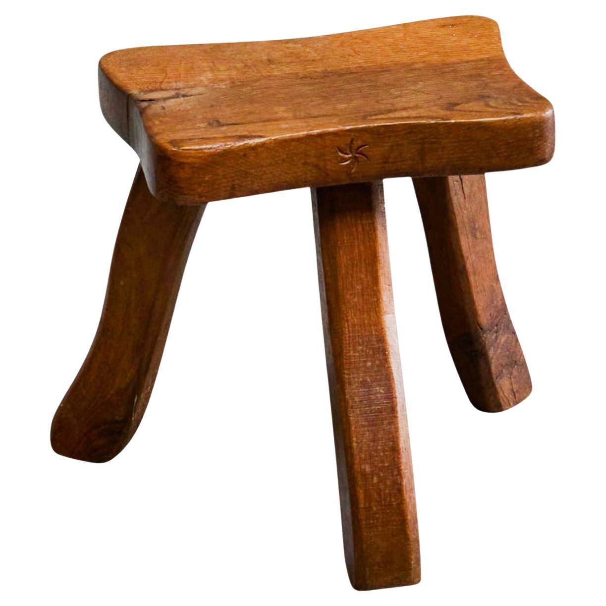 Tripod stool in solid oak, 1950s