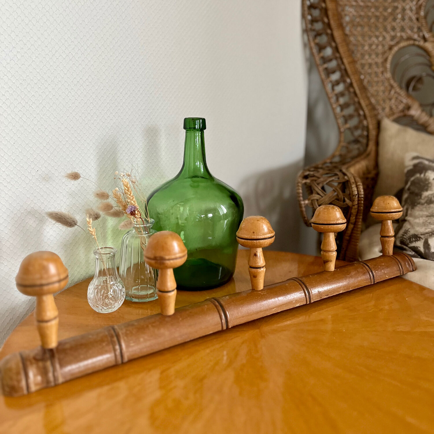 Coat rack hook in natural wood late 19th century