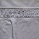 Linge ancien , taie d'oreiller ,  dentelle fleurs