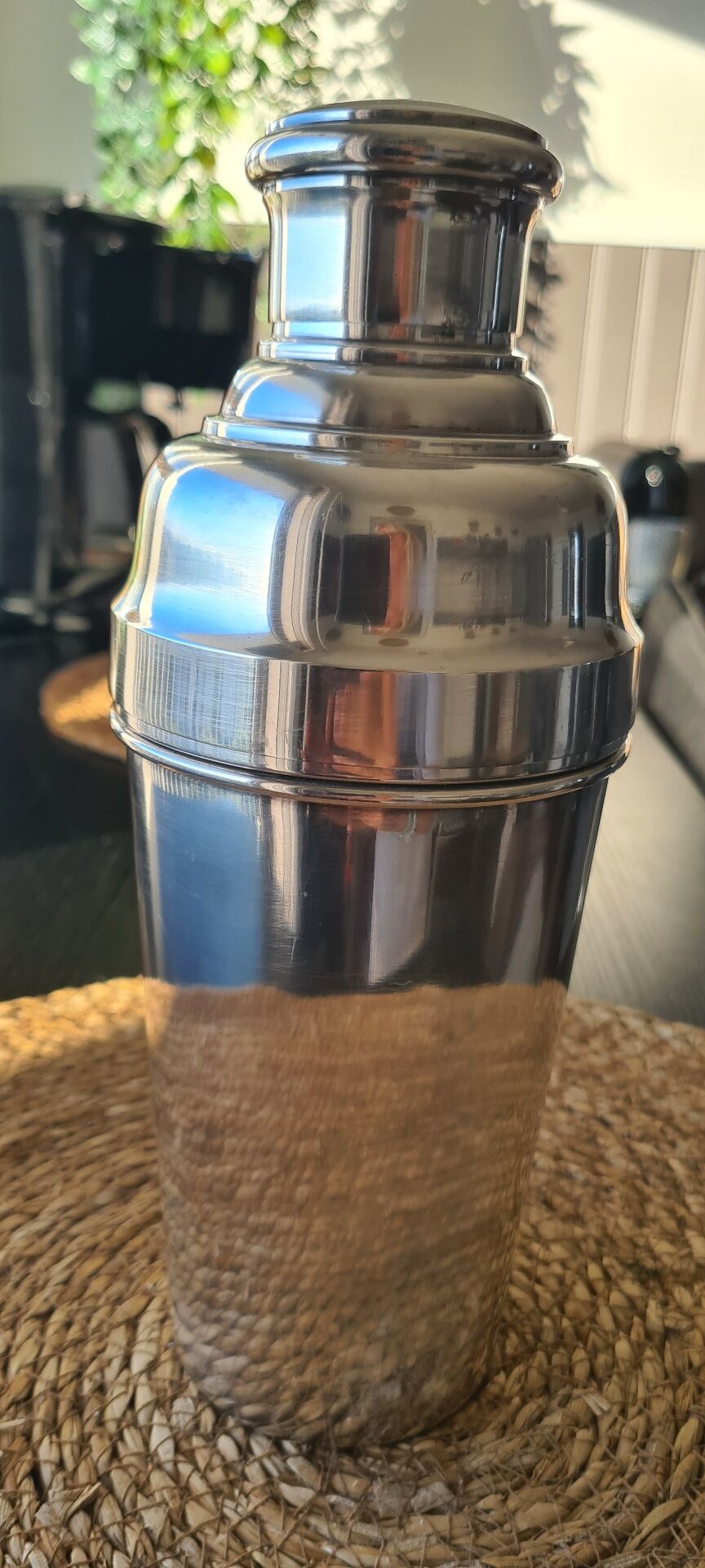 Art Deco Shaker (1939-1959) in silver-plated metal