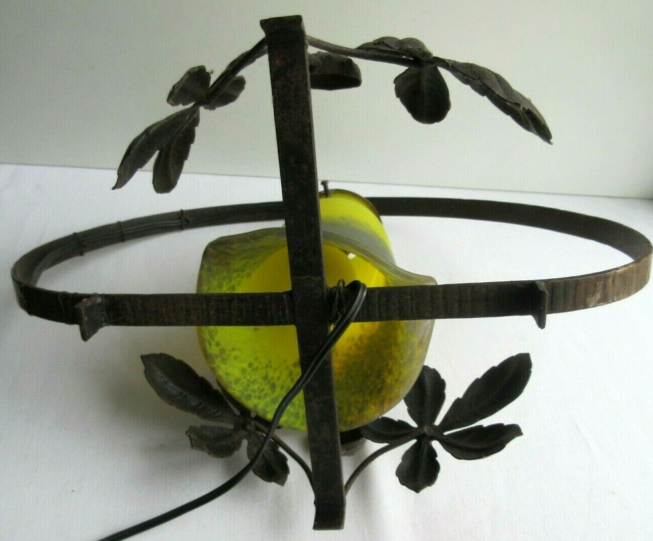 Art Nouveau table lamp, chestnut deco, tulip glass paste Muller Degué