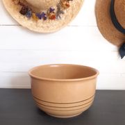 Stoneware salad bowl