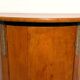 Cabinet demi-lune Biedermeier en bois de cerisier et laiton, France, années 1810