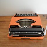 Welco functional 200 typewriter