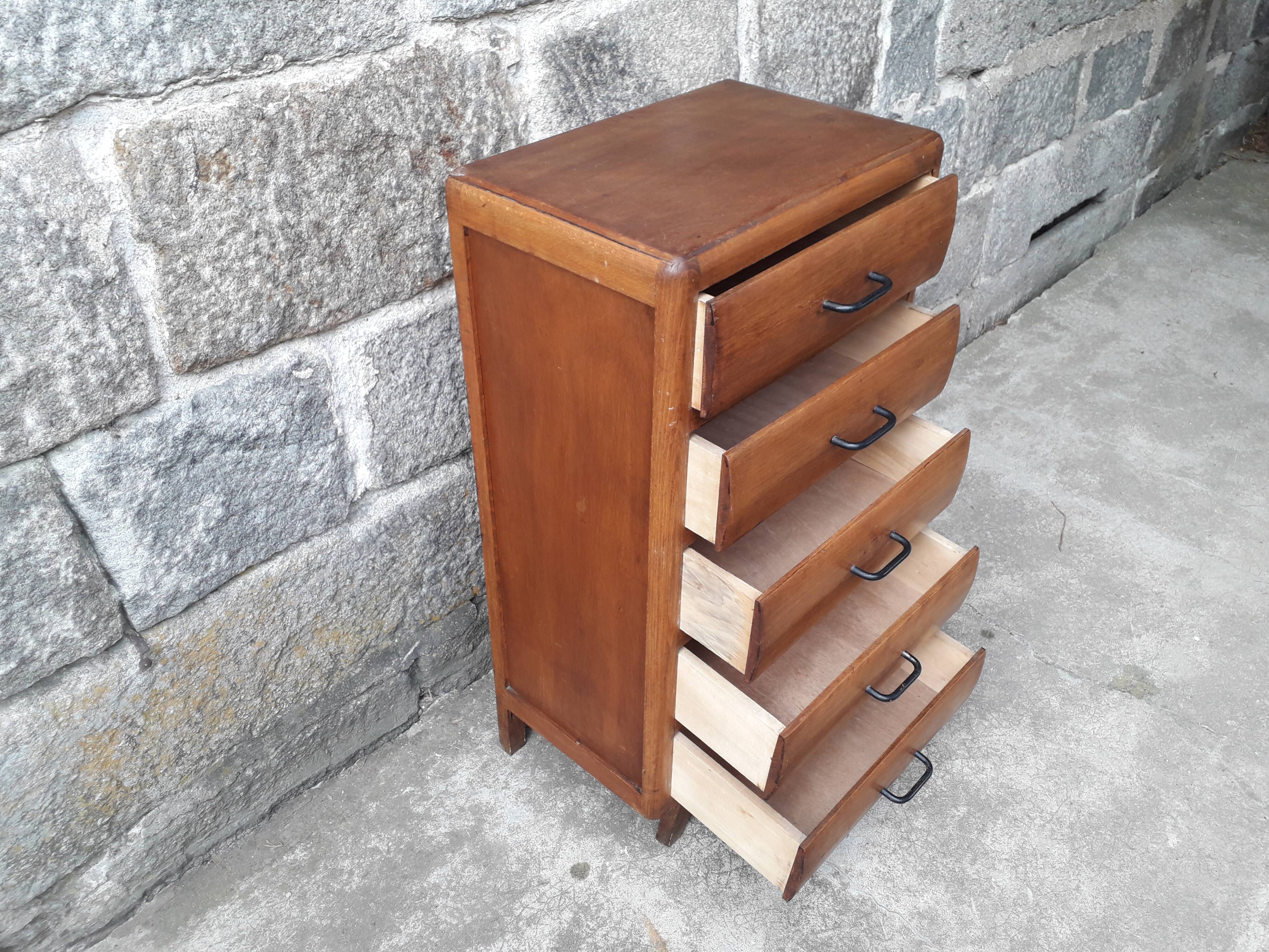 Commode à tiroirs pieds compas