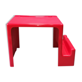 Red office child years 70