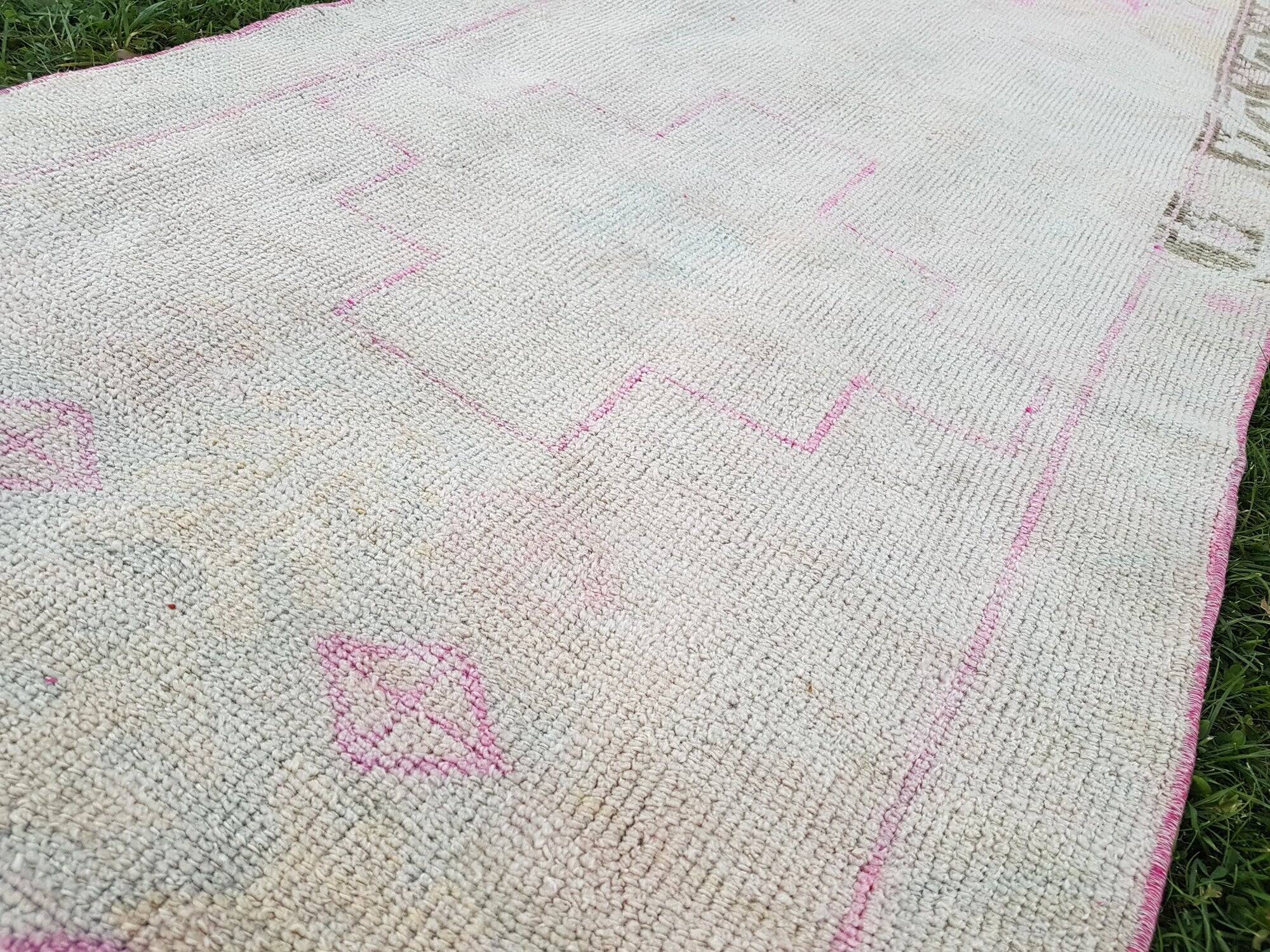 Vintage Turkish hallway rug 92x380 cm