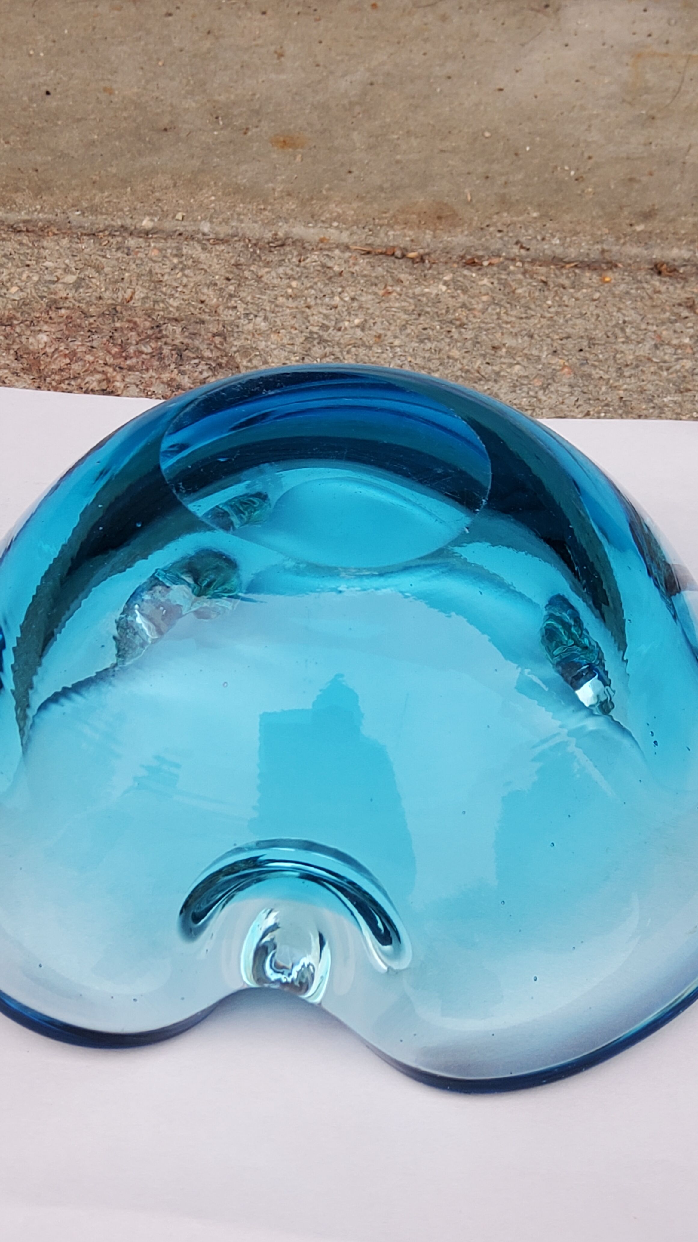 Cendrier en verre de murano de couleur bleue des années 50