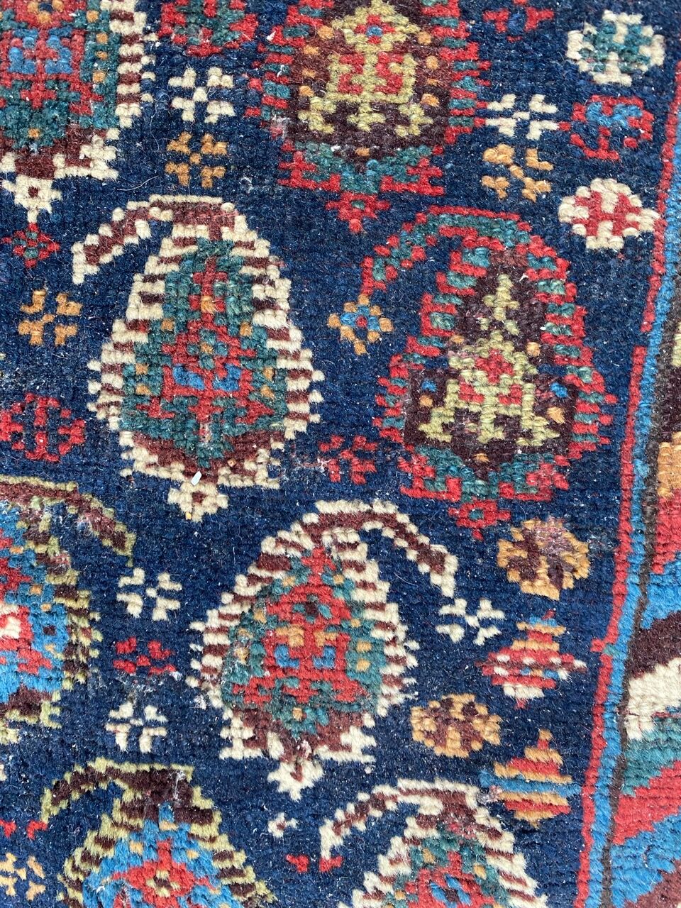 Pretty old Persian carpet of ghashghai handmade 177x328 cm