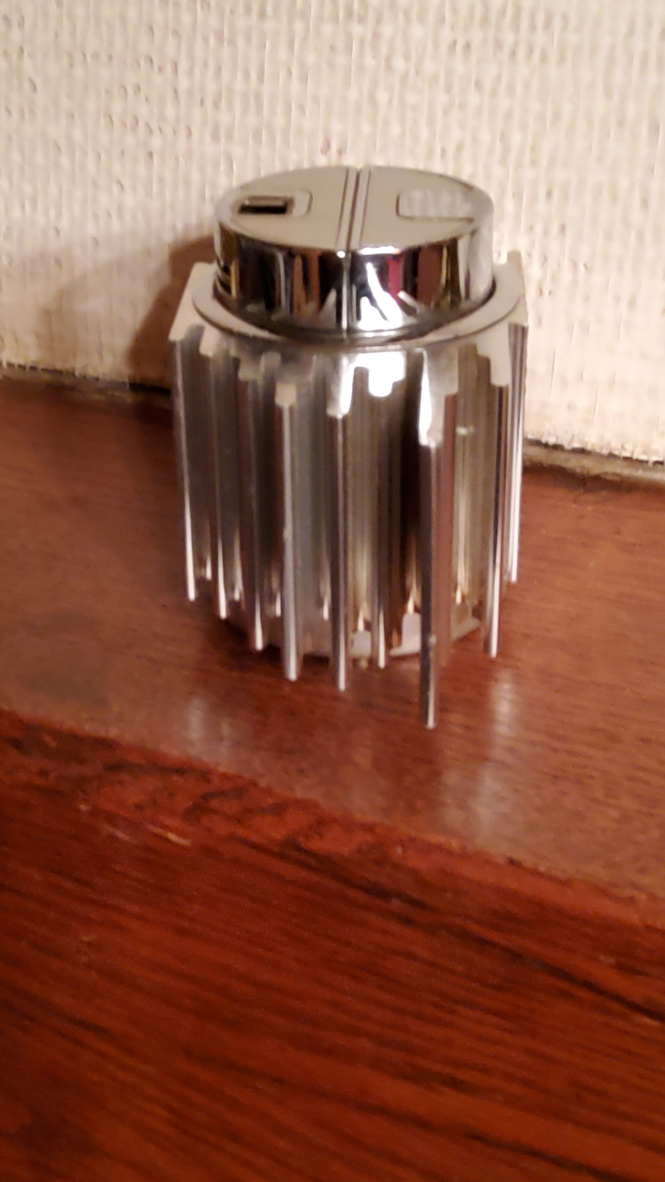 Briquet design japonais des années 70 Sarome Piezo Electric