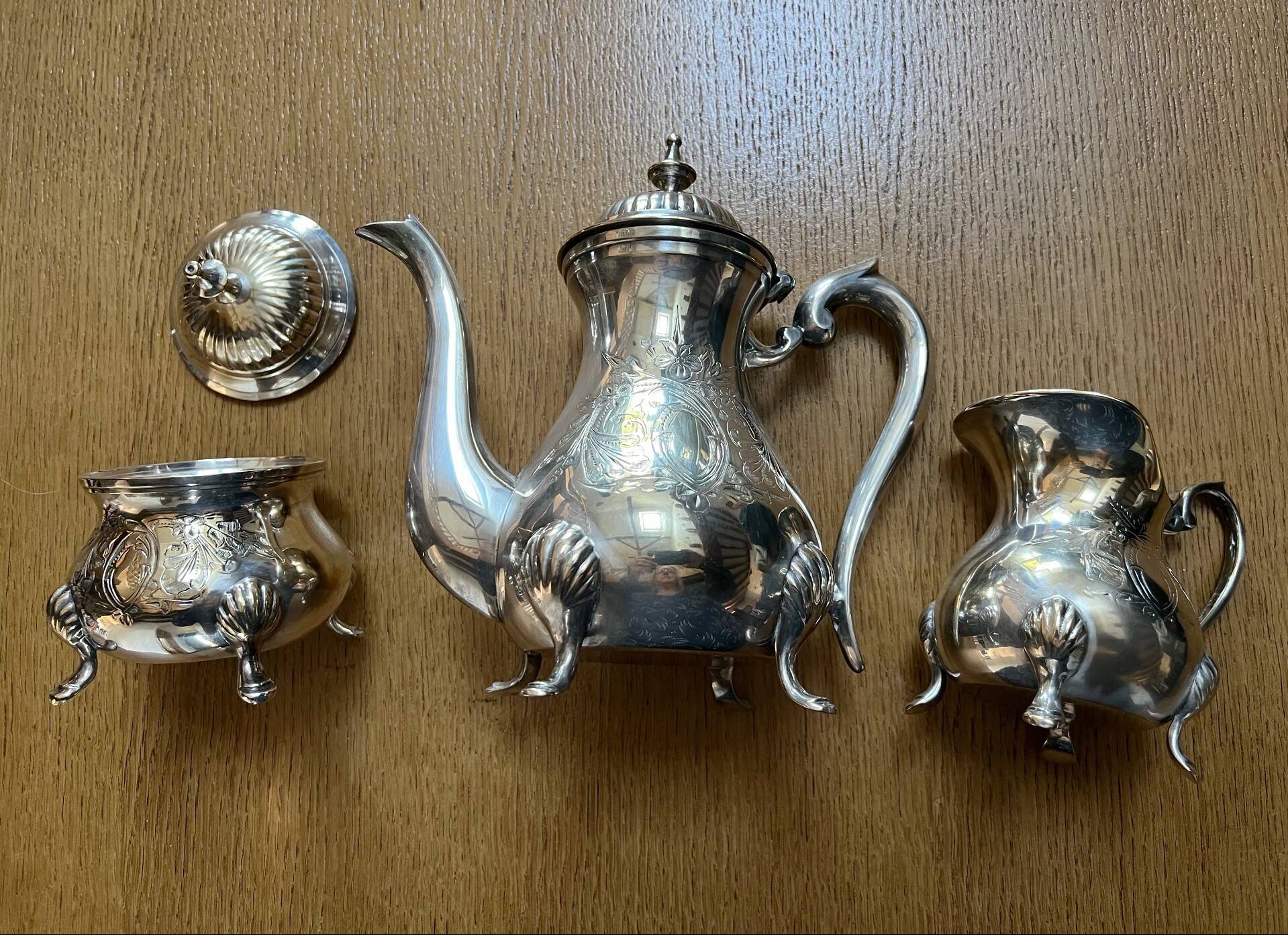 3-piece tea/coffee service in silver-plated metal by silversmith François Frionnet