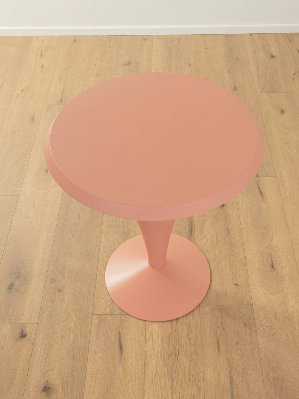 MISS BALŪ bistro table, Philippe Starck for Kartell