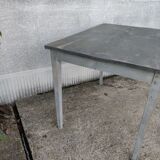Farm table
