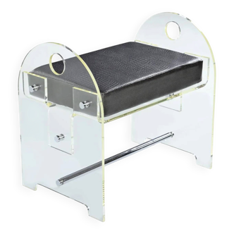 Tabouret de coiffeuse en lucite avec un nouvel revêtement en faux cuir de serpent.