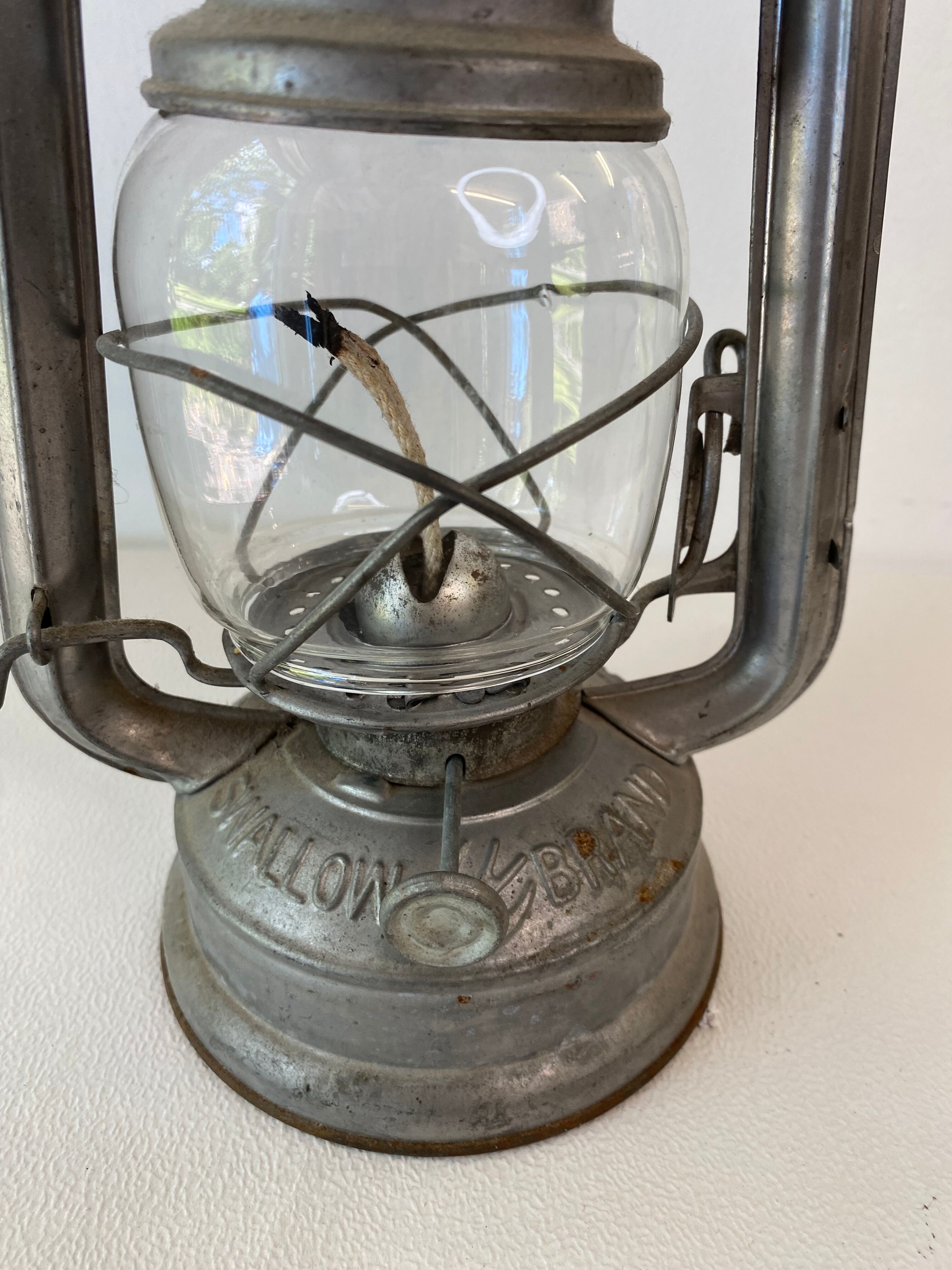 Iron storm lamp
