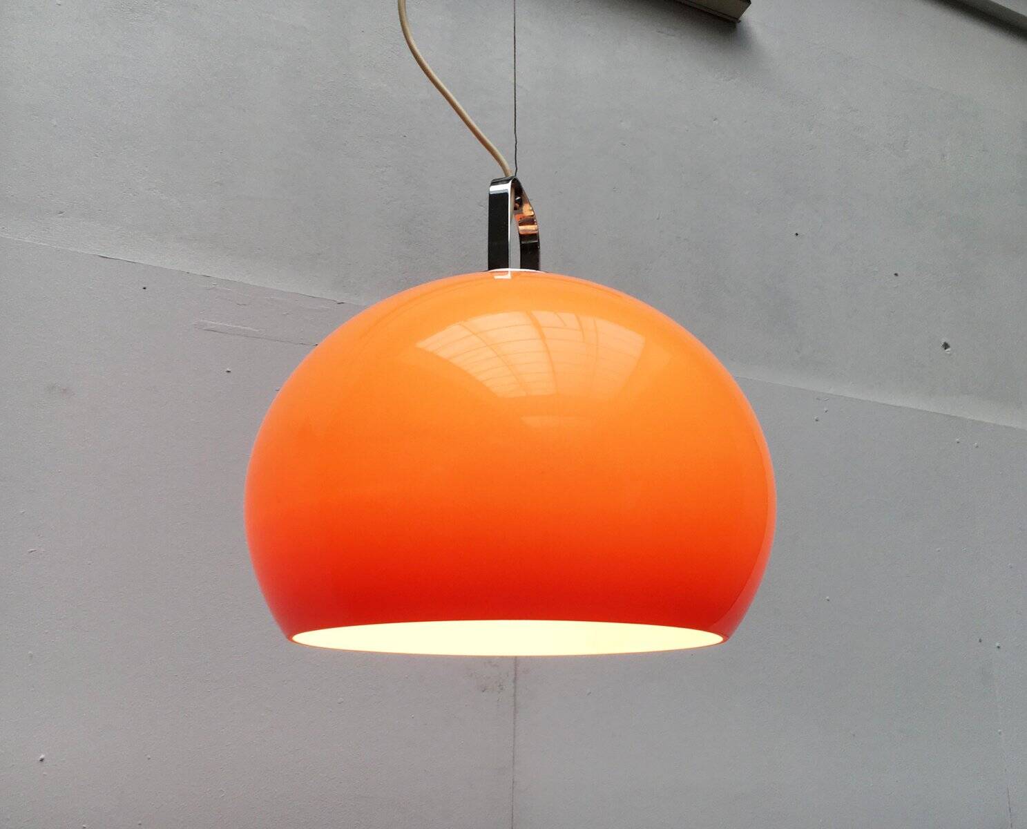Suspended lamp Zurich Italian from the space age mid-century by Luigi Massoni for Guzzini.