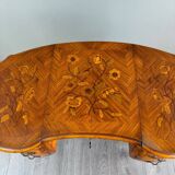 Coiffeuse de style Louis XV marquetée, XXe siècle