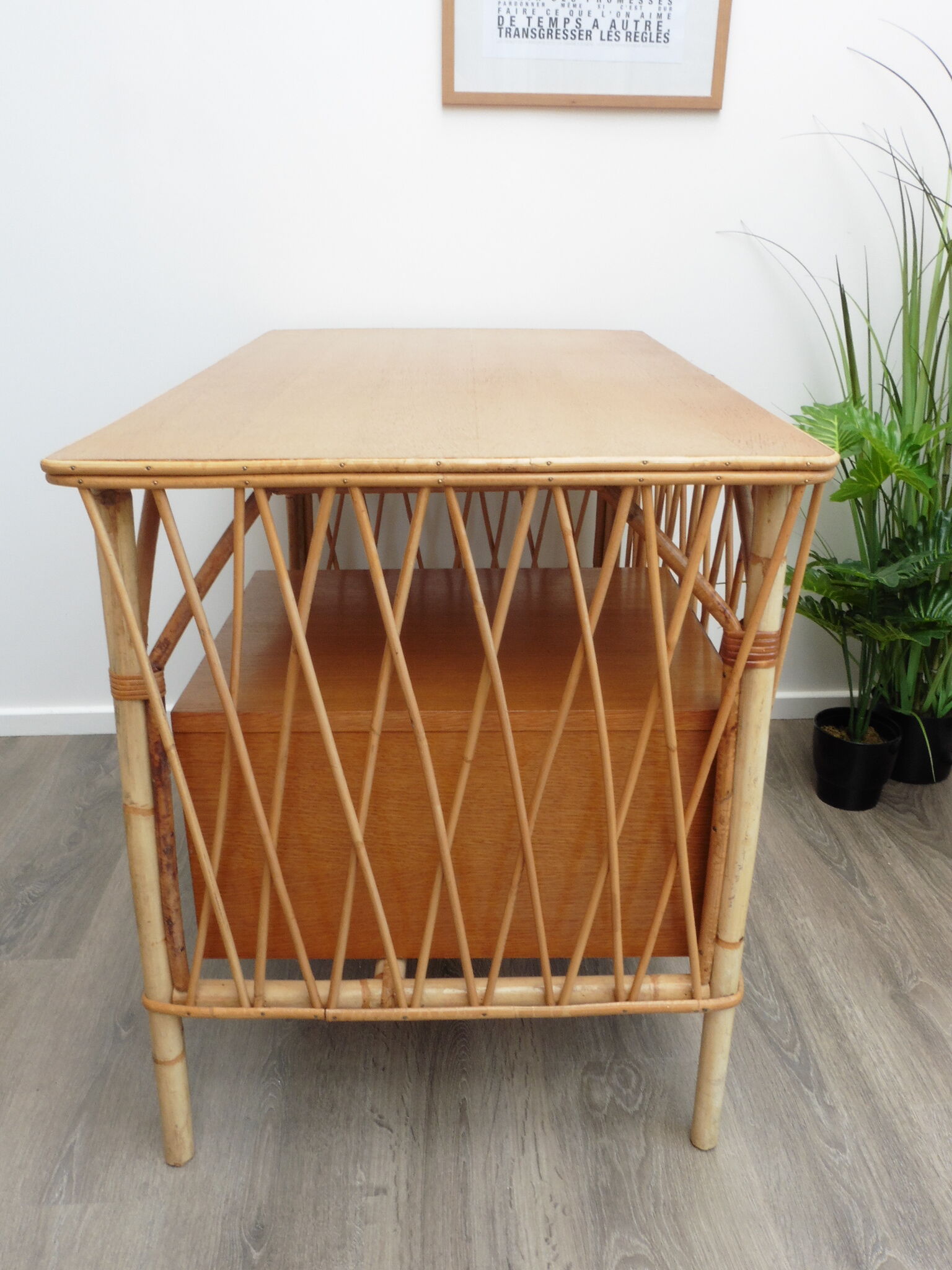 Rattan office