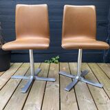 Set of 2 vintage chairs