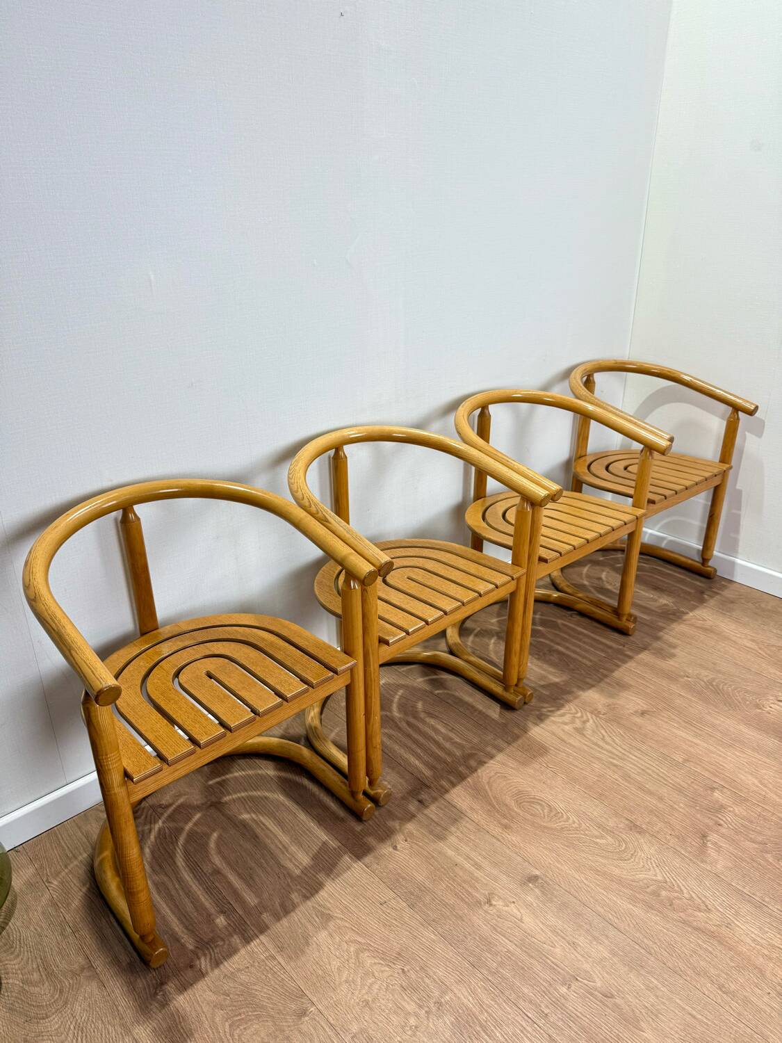 Allmilmö armchairs