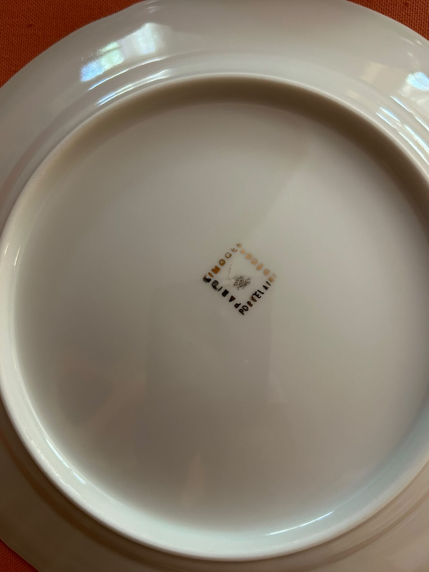 Service complet 78 pièces en porcelaine de Limoges filet or