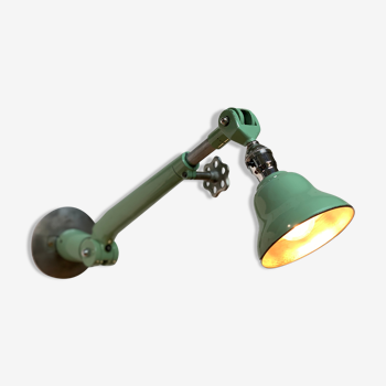 Former telescopic green medical lamp 1940