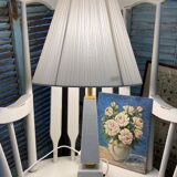 Marble obelisk lamp