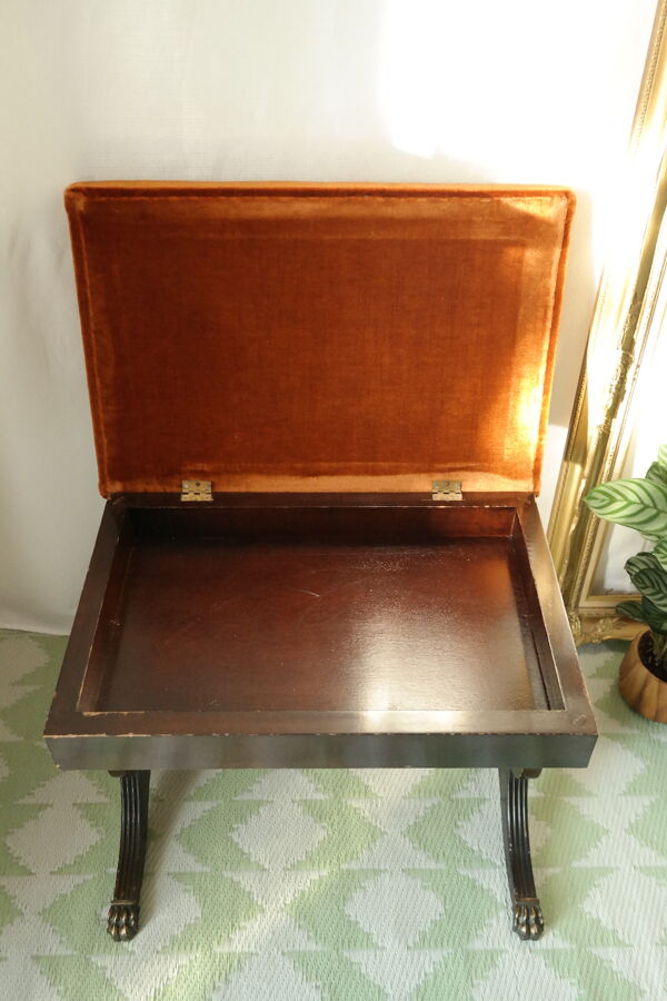 Tabouret coffre pieds lyre pattes de lion style anglais