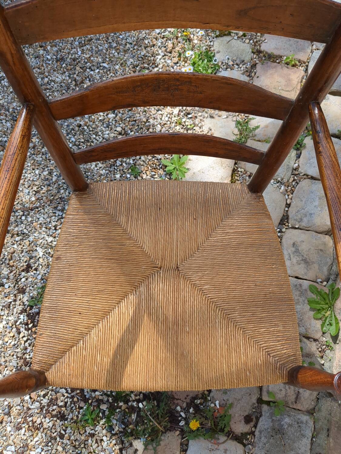 Fauteuil campagne en bois et paille début 20eme
